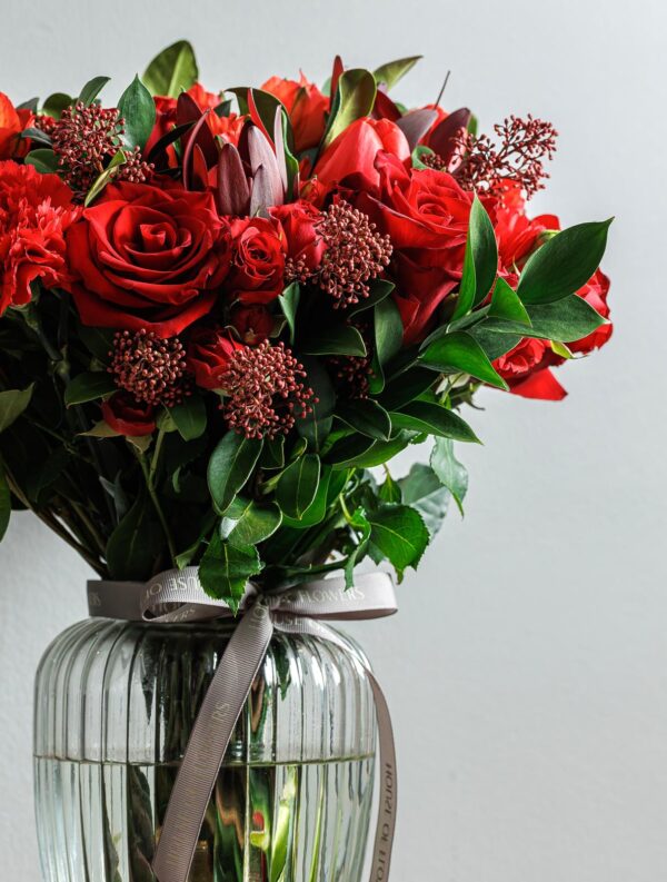 BELMONT VASE WITH MIXED FLOWERS – LOVE COLLECTION