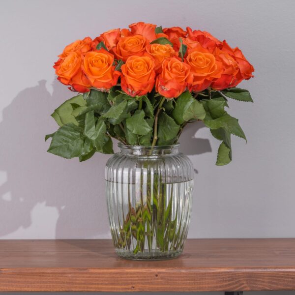 BELMONT VASE WITH ROSES