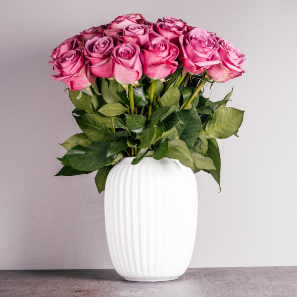 RICHMOND VASE WITH ROSES